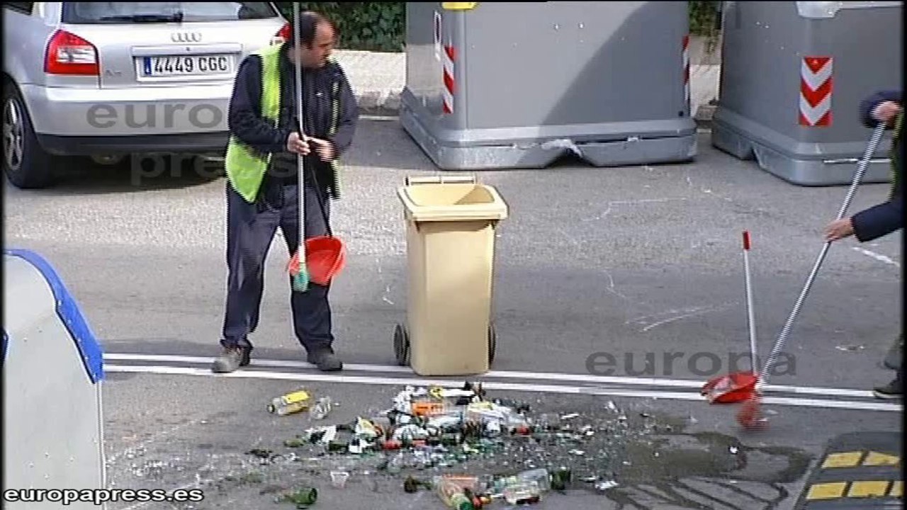 Jornada de protestas y aulas vacías en los centros catalanes