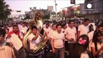 Meksikalılar uyuşturucu baronunun tutuklanmasını protesto etti