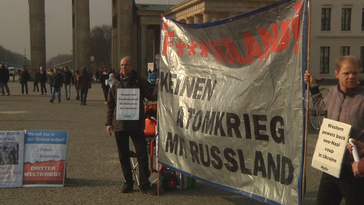 BüSo-Demo in Berlin: Keinen Atomkrieg mit Russland!