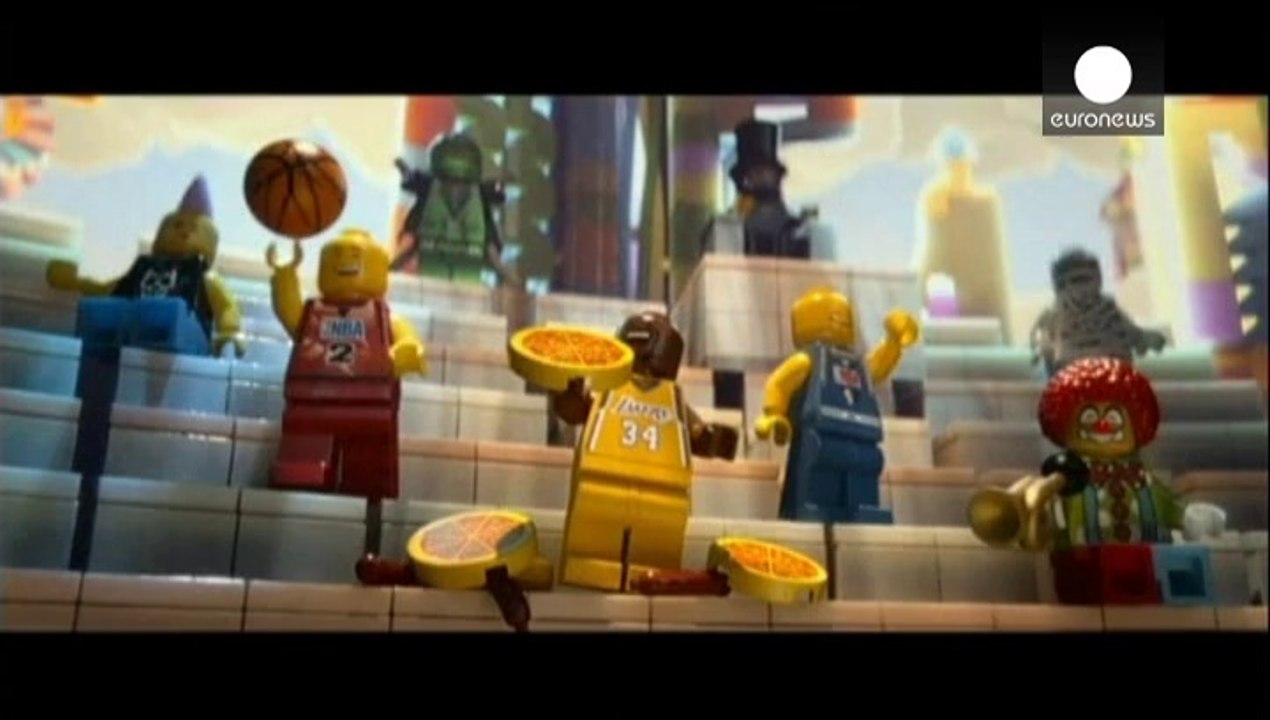 Lego mejora sus beneficios y se reinventa en el cine