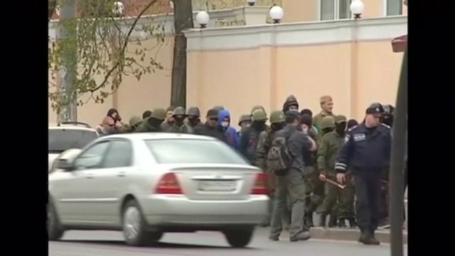 Clashes in Ukraine, while it looks to Europe for gas supplies