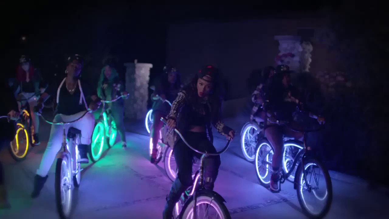 Keyshia Cole Feat. Juicy J - Rick James [Clip Officiel]