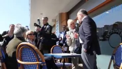 Bernard Cazeneuve ministre de l'intérieur sur ses terres