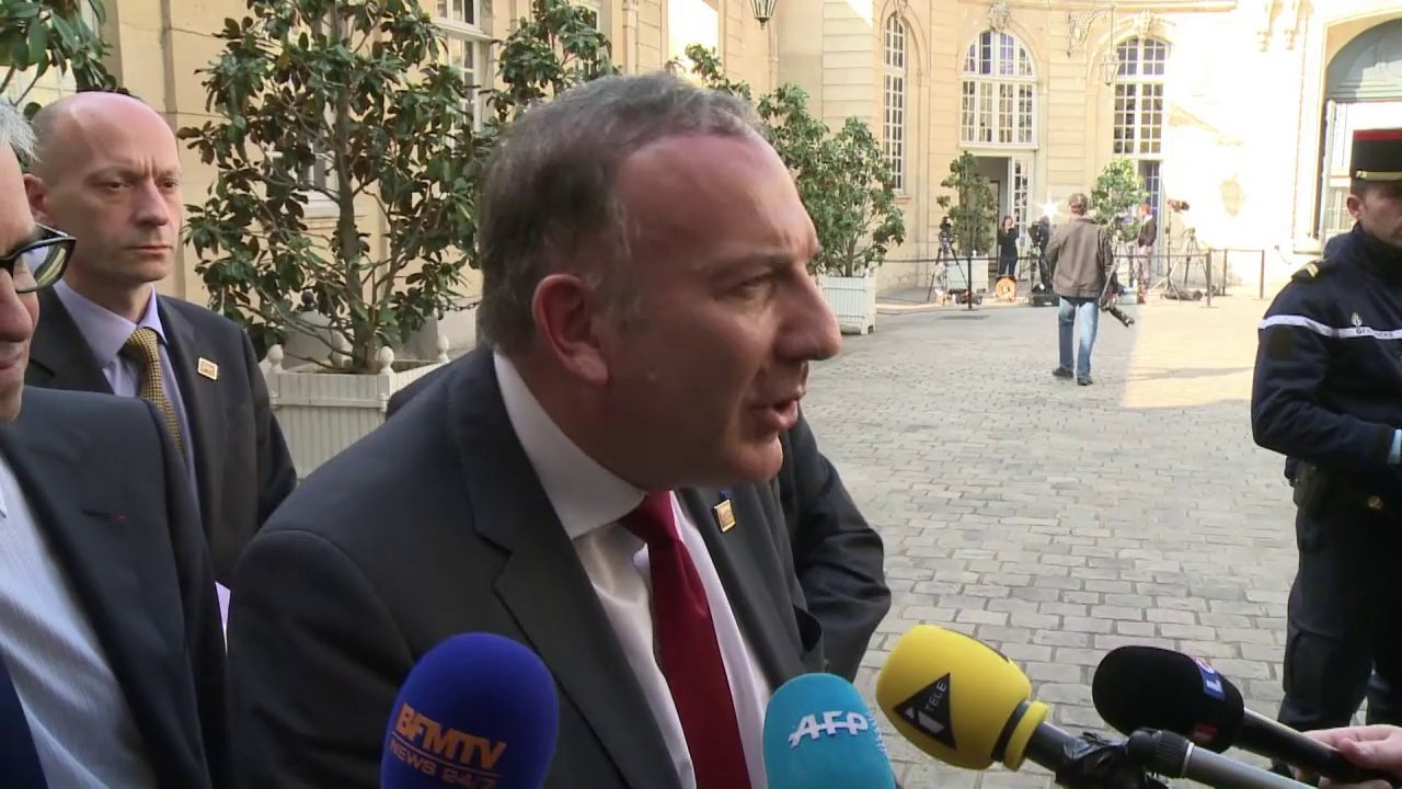 Pacte de responsabilité: Gattaz veut "des mesures urgentes"