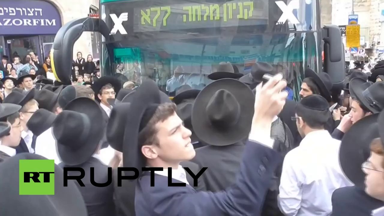 Israel: Cops brutally disperse Orthodox Jews protesting new conscription law