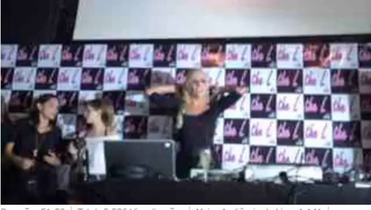 Apresentação da clara na boate video 1