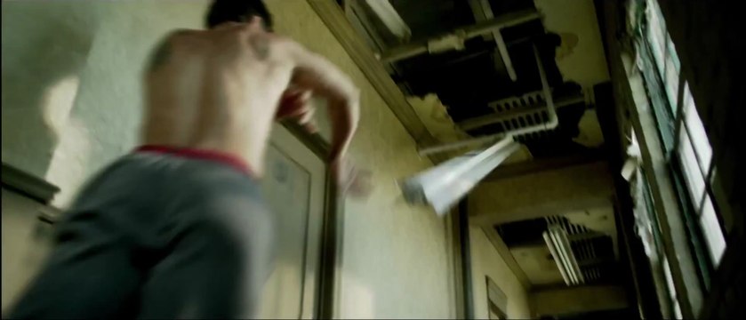 BRICK MANSIONS - Extrait #2 Davis Belle trouve la sortie [VOST|HD1080p]