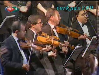 Hakkı DEMİROK-Gözlerin Yemyeşil Saçların Sarı