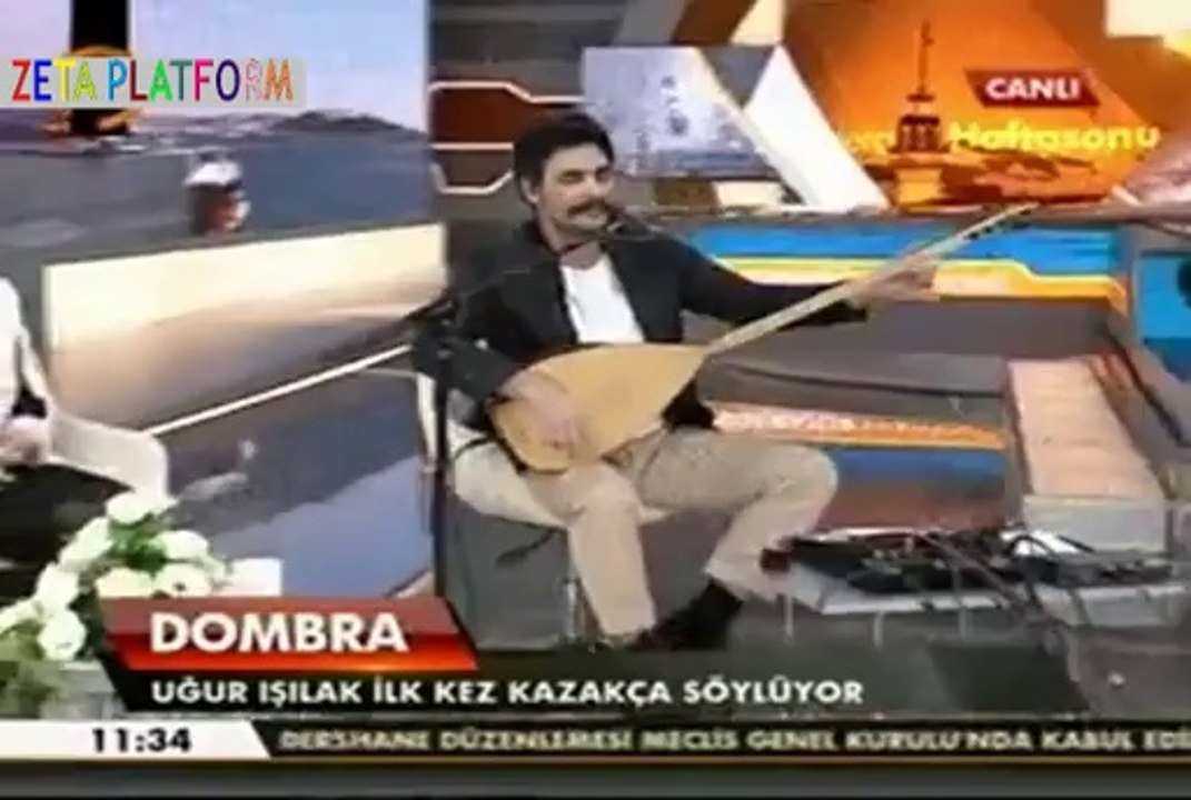Uğur Işılak'tan orijinal Dombra performansı::::zetaplatform:::