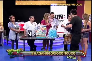 Download Video: Trampolín Enemigo regaló a manos llenas previo al inicio de las clases (5/7)