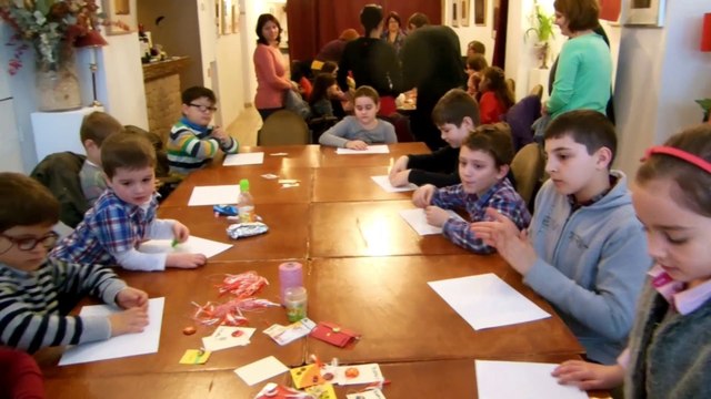 CC Arthis Bruxelles - Copiii Invata sa faca martisoare (selectiuni)