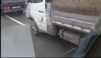 Crazy Truck Driver - Without Tires!