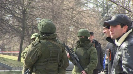 Rússia aprova uso de tropas em território ucraniano