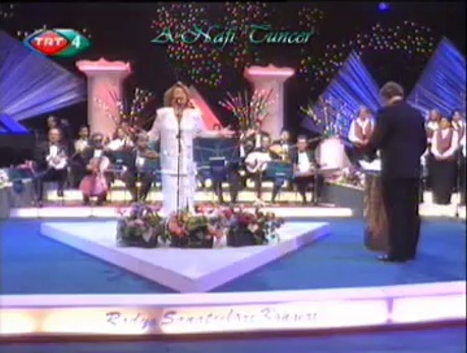 Güzide KASACI-Gül Dalında Öten Bülbülün Olsam