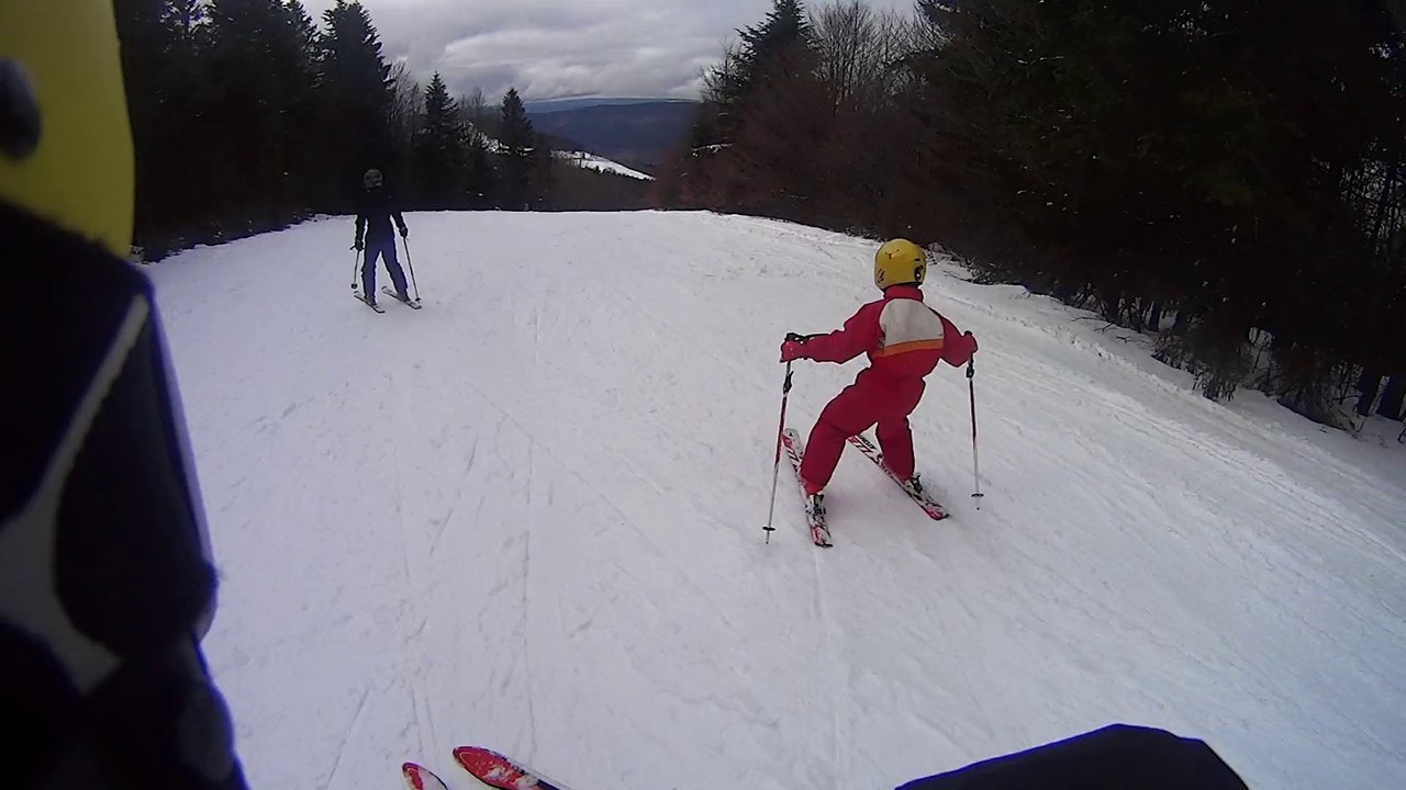 descente tranquille du coté Menil/ frere Jo ventron le 23 fev 2014 sony as15