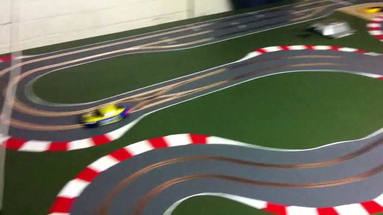 Premier tour de piste sur la piste bois de Loïg.