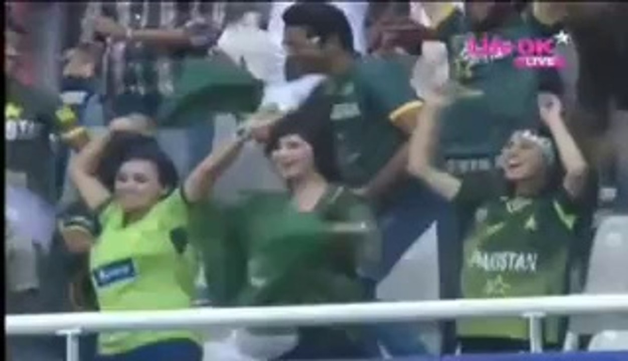 Hafeez Took First Wicket