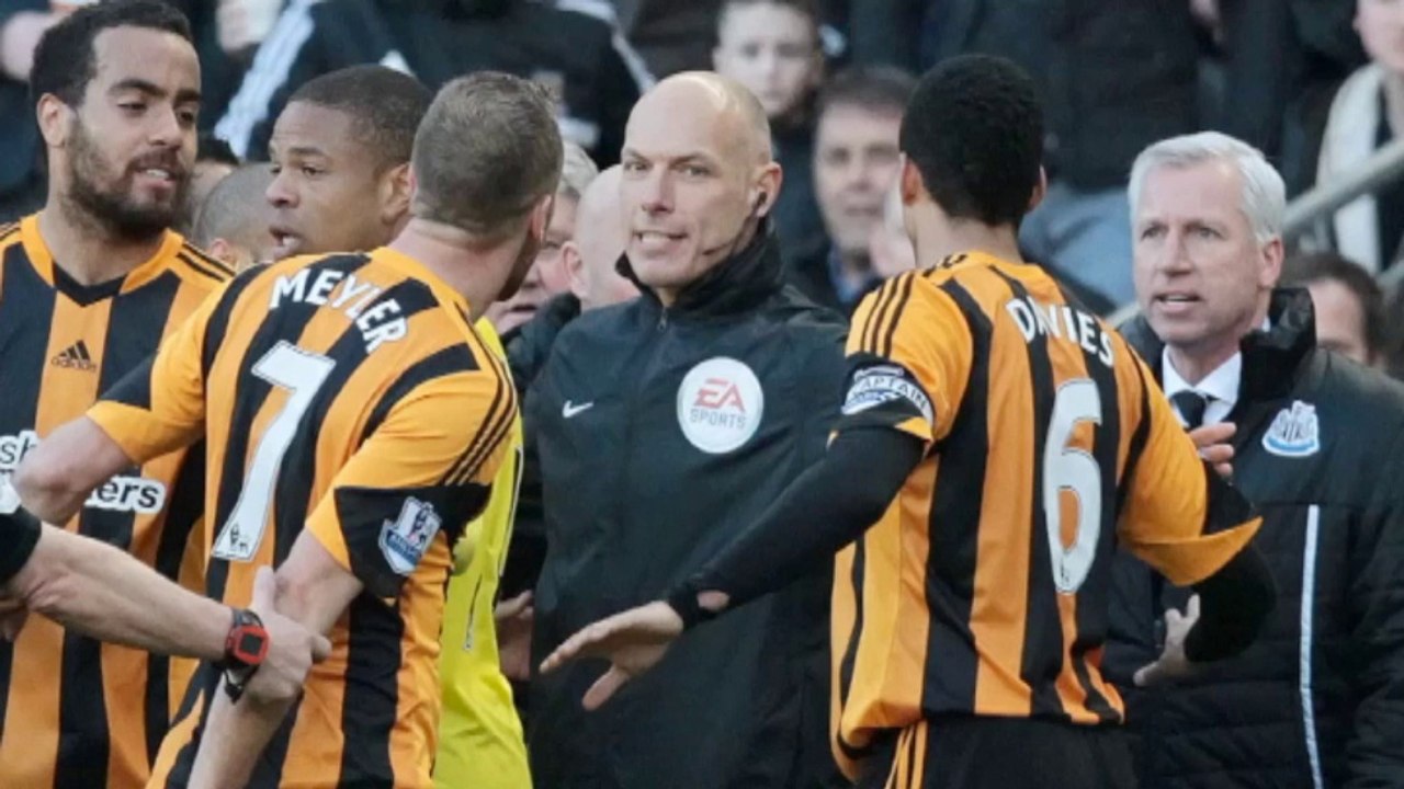 Norbert Meier reloaded: Pardew mit Kopfstoß