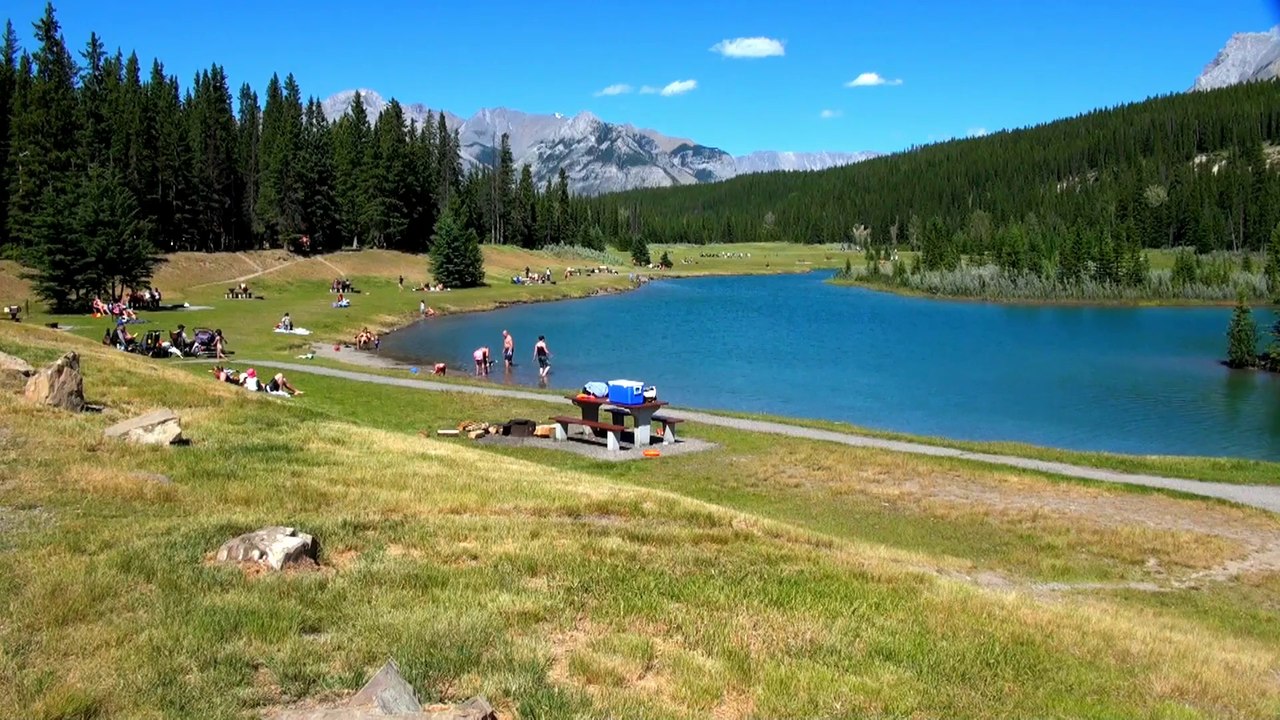 Cascade Pond in Banff National Park, Canada