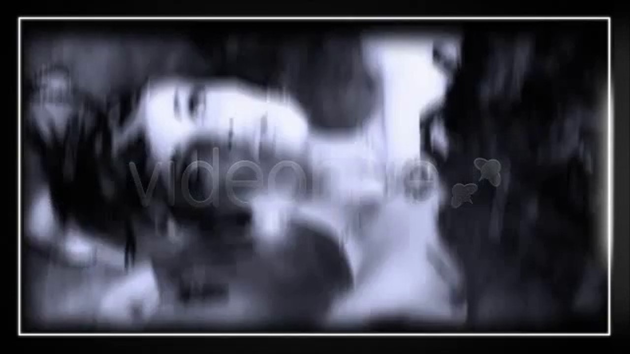 Black and White Style Vertical Display