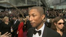 Pharrell Williams wears shorts to the Oscars