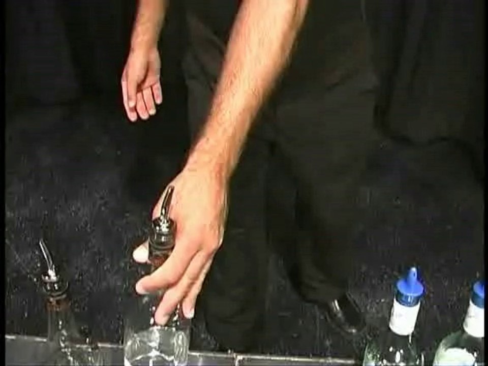 Flair Bartending - Christian Delpech3