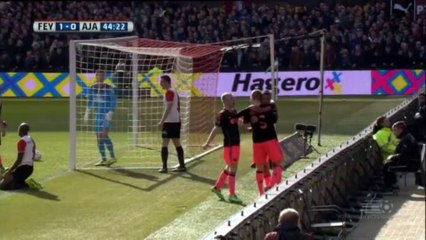 Pellé non basta, Ajax batte Feyenoord