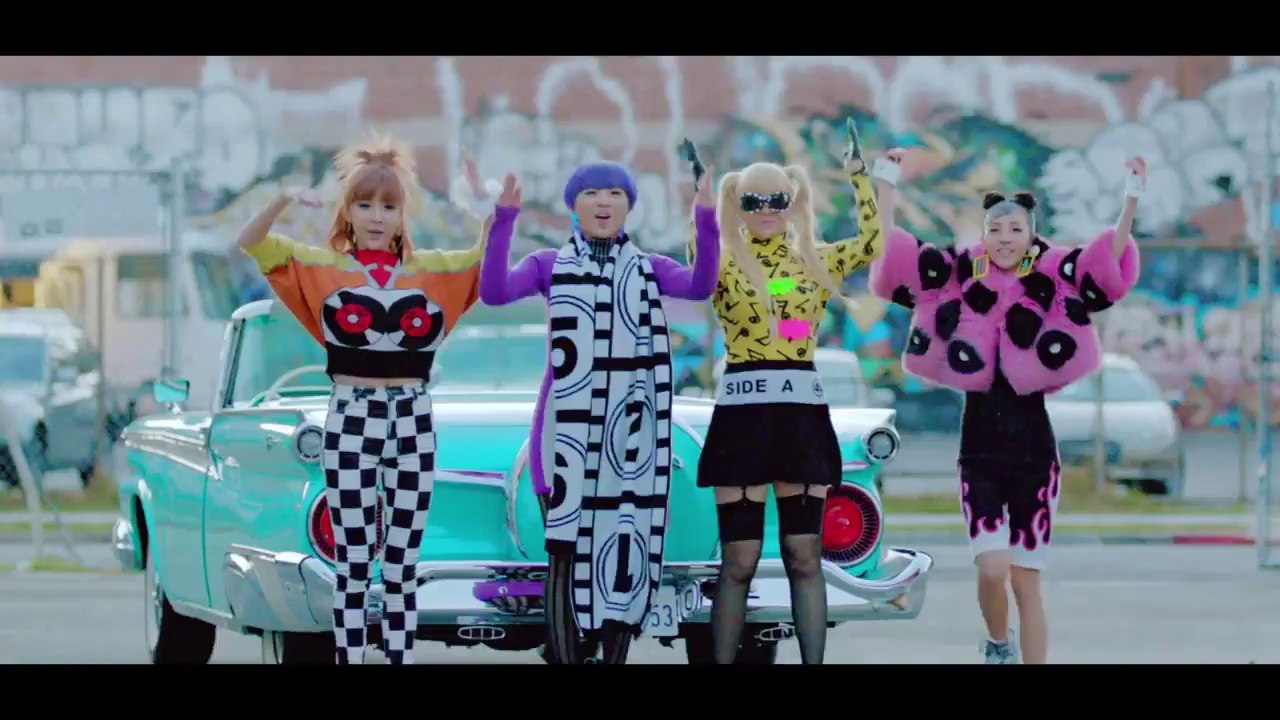 2NE1 - HAPPY M_V