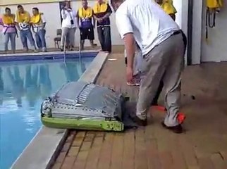 Escape slide training - Hilarious fail!