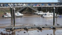 Temporal en Asturias: Bajamar extrema deja las embarcaciones en arena