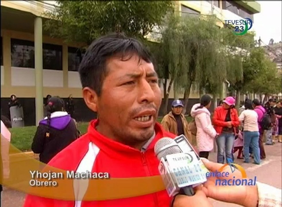 En Cusco, trabajadores de Construcción Civil denuncian a un residente de la obra del Estadio Inca Garcilaso de la Vega por favoritismo.