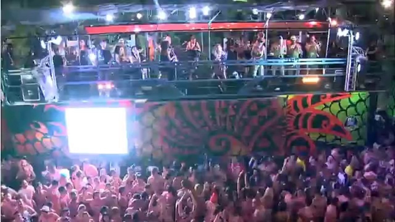 Claudia Leitte - Bloco Cocobambu - 2/2