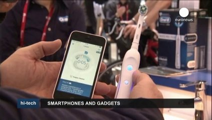 Cep telefonlarından sonra kol saatleri de akıllanıyor