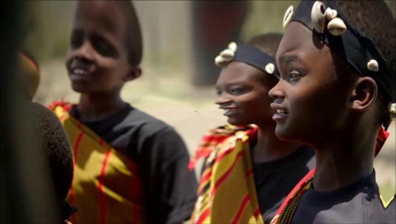 Gary Barlow Commonwealth Band Military Wives vs Faul Wad Ad Pnau- Sing changes (Bastard Batucada Mashup) youtube VIDEO