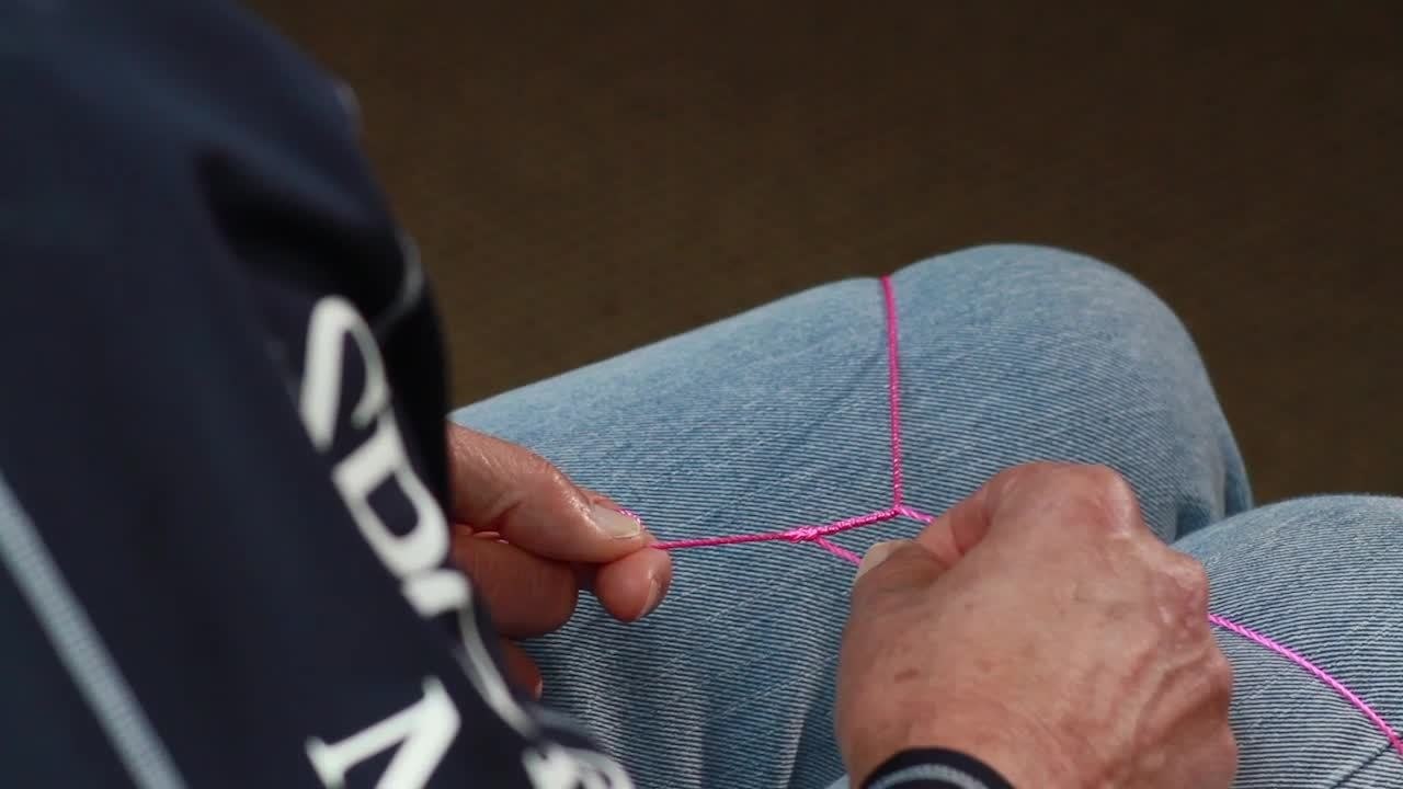 Tying the Basic Bimini Twist Knot