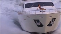 Ferretti Yachts 881