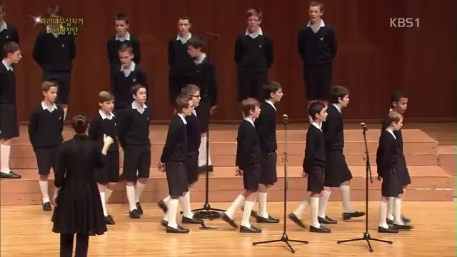 Petits Chanteurs à la Croix de Bois - Wedding march from Norway - COREE 2013