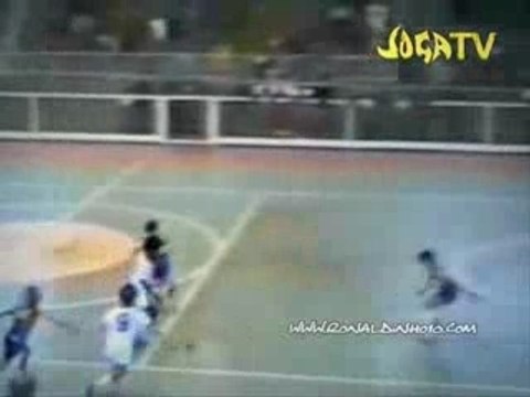 jogatv foot en salle Ronaldinho