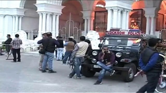 Sahara chief Subrata Roy to be produced in Supreme Court