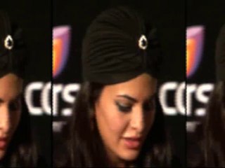 Oops! Jacqueline Fernandez’s bad hair day