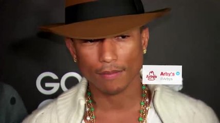 Le célèbre chapeau de Pharrell vendu aux enchères à un acheteur étonnant