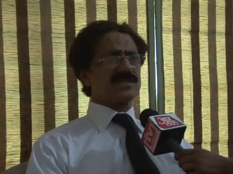NADIA BATOOL BOKHARI AAJ TAK INDIAN TV OWAIS SHEKH SARBAJIT