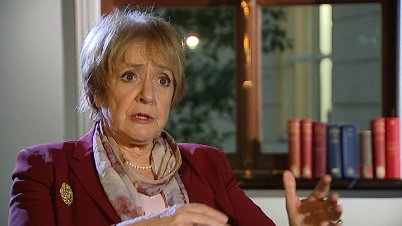 Hodge: Increase pay incentives for A&E doctors