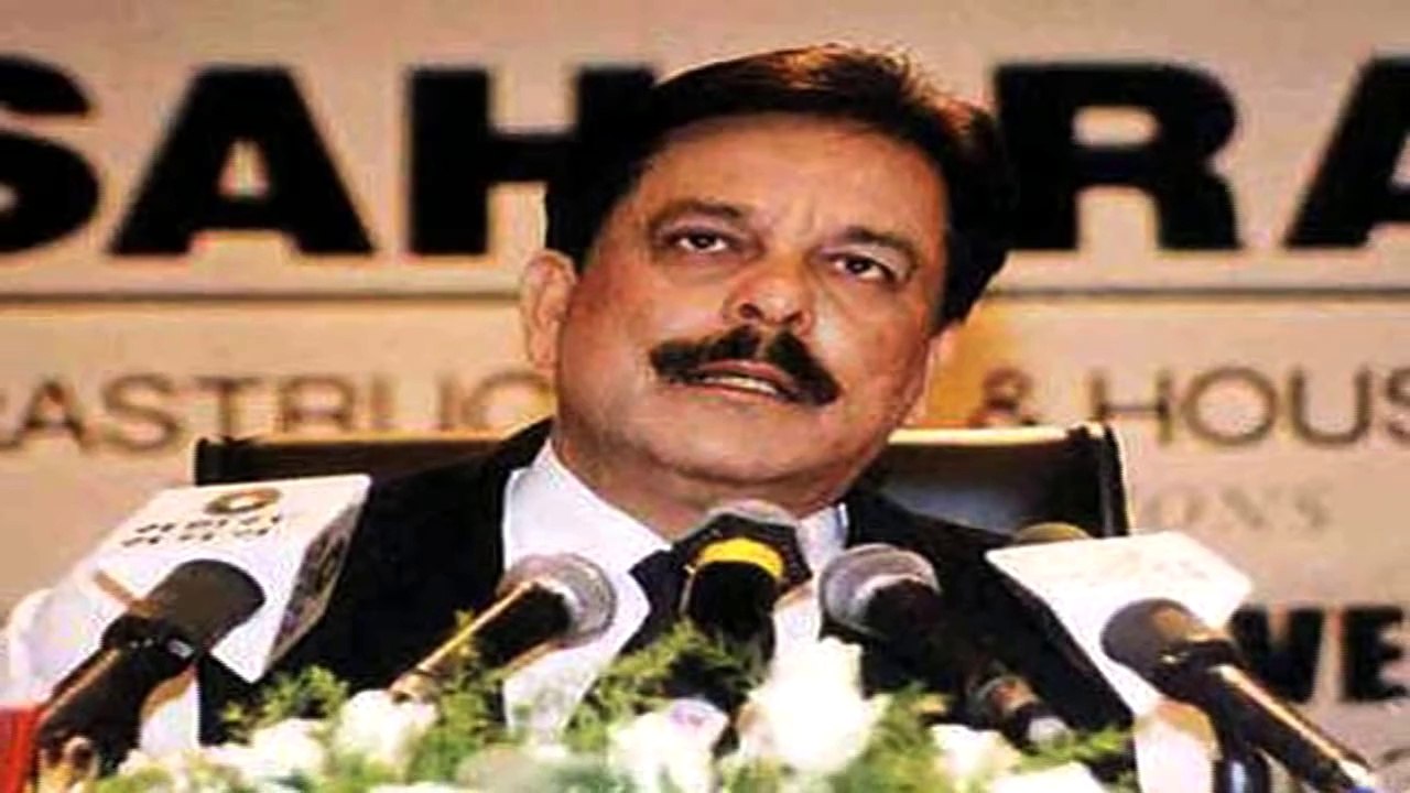 Police custody of Sahara chief extended