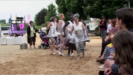 Cie Bouche à Bouche - Bain de pied ou lavage de cerveau - Festival de l'Oh