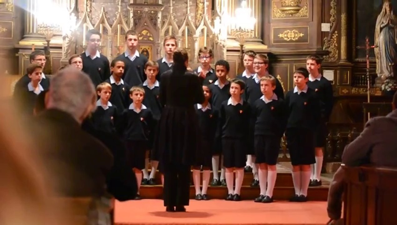 Petits Chanteurs à la Croix de Bois -  Name that tune. - à Illiers Combray le 1er mars 2014-