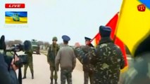 Tense standoff between Russian, Ukrainian soldiers in Crimea ends