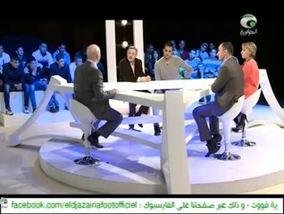 Zoom D'EL Djazairia Foot Sur Nassim Yettou