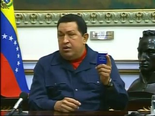 Chávez designa a Maduro como posible sucesor
