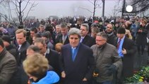 John Kerry calls on Moscow to withdraw troops and negotiate with Ukraine